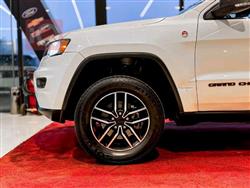 جیپ گراند شیرۆکی